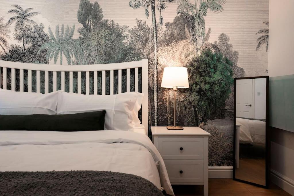 Apartment 2br L 2ba With Patio-sleep 6 *