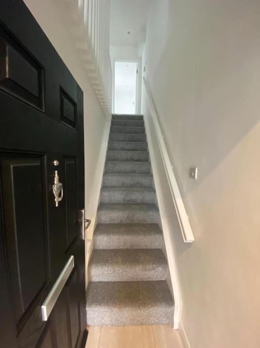 Lovely 3 Bed Flat In A Great Location In Apartamento *