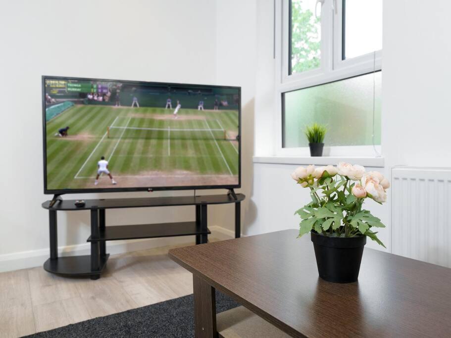 Apartamento Lovely 3 Bed Flat In A Great Location In