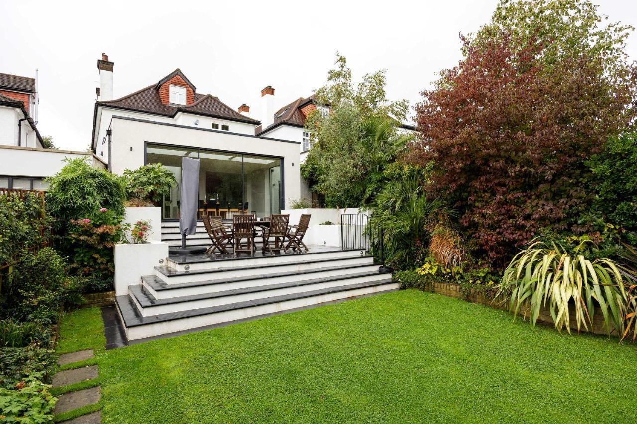 Veeve - Majestic Oasis London