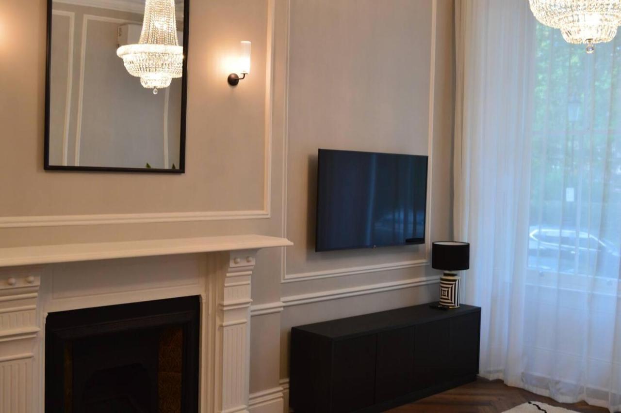 Stunning 2 Bedroom In London's Chelsea Apartment