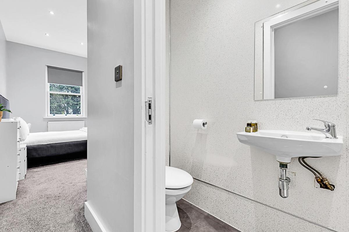 Apartment Bright St Johns London