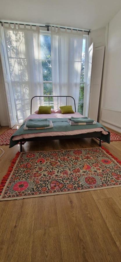 Primrose Hill - Charming, Cosy, 2 Double Bedrooms Leilighet