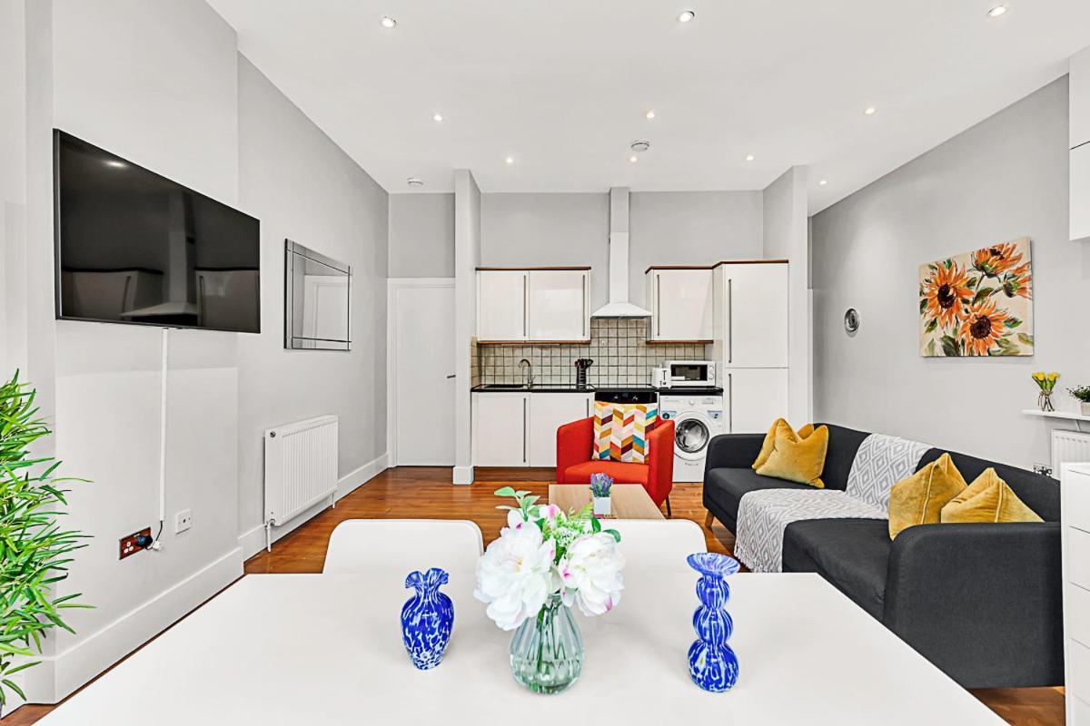 Apartment Bright St Johns