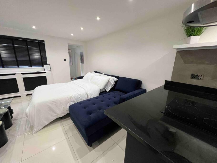 Apartment Stylish Maida Vale Modern