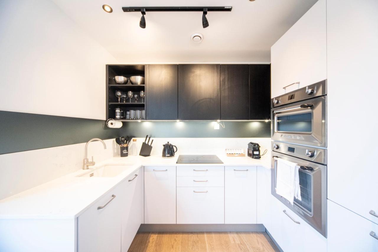 Bright & Quiet - Spacious Apt With Balcony & Lift * Londen