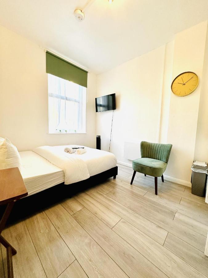 Apartment Immaculate 1-bed In *