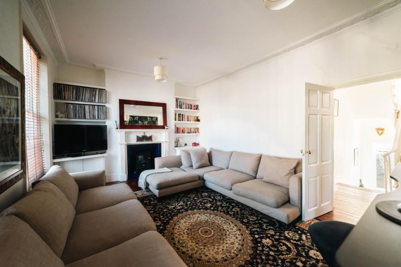 Stylish 2 Bedroom Flat In Camden Town Leilighet London