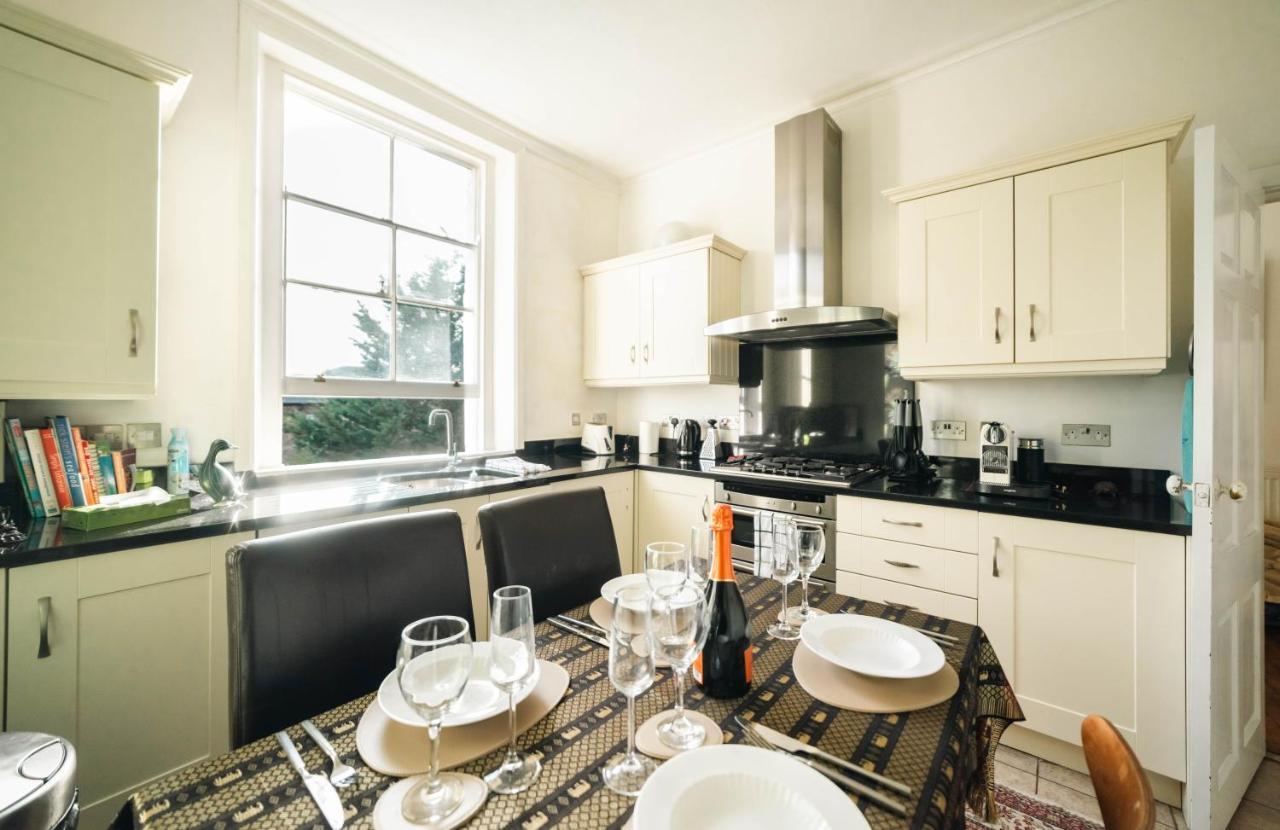 Stylish 2 Bedroom Flat In Camden Town * London