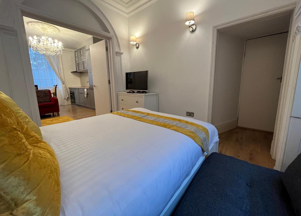 Hyde Park - One Bedroom