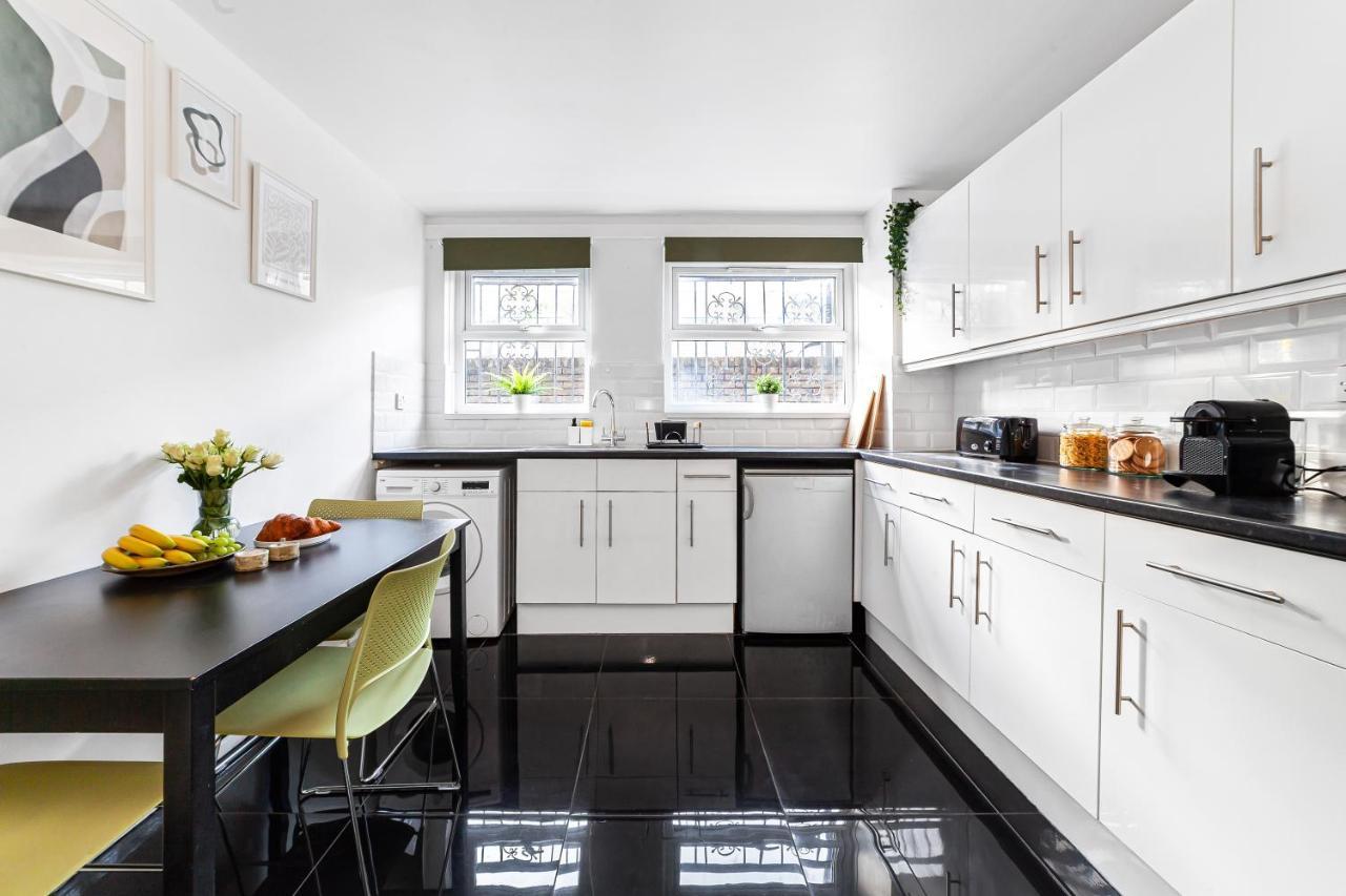 Holiday home Arte Stays: Bright 3-bedroom House With Garden In Haggerston London