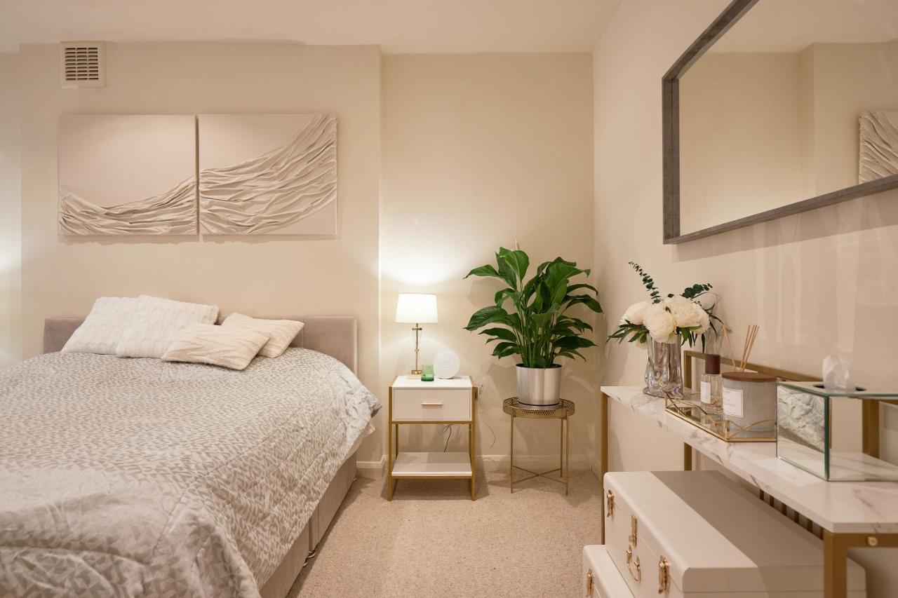 Apartment Hyde Park Luxury Two-bedroom With Patio *