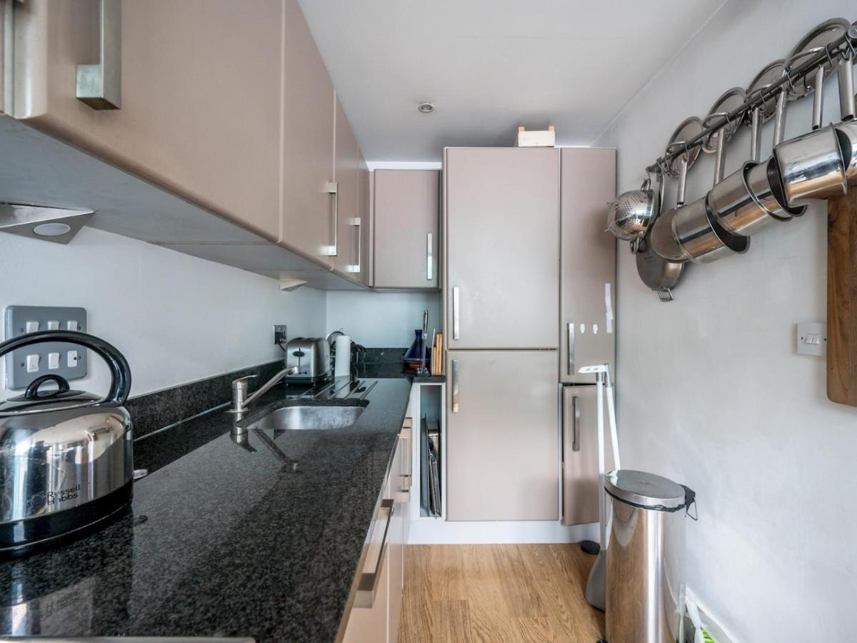 Leilighet Cosy And Spacious Flat Near Bridge