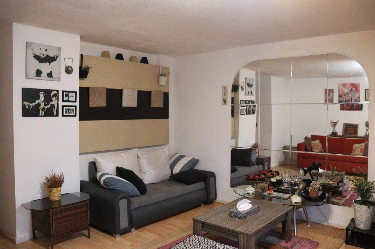 Holiday home Comfortable 2-bed House In Zone 2 *
