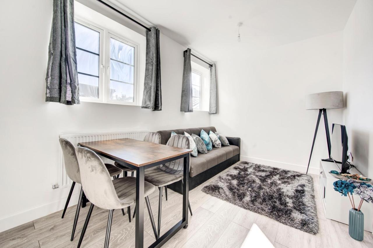 Leilighet 2 Bedroom With Large And Wi-fi