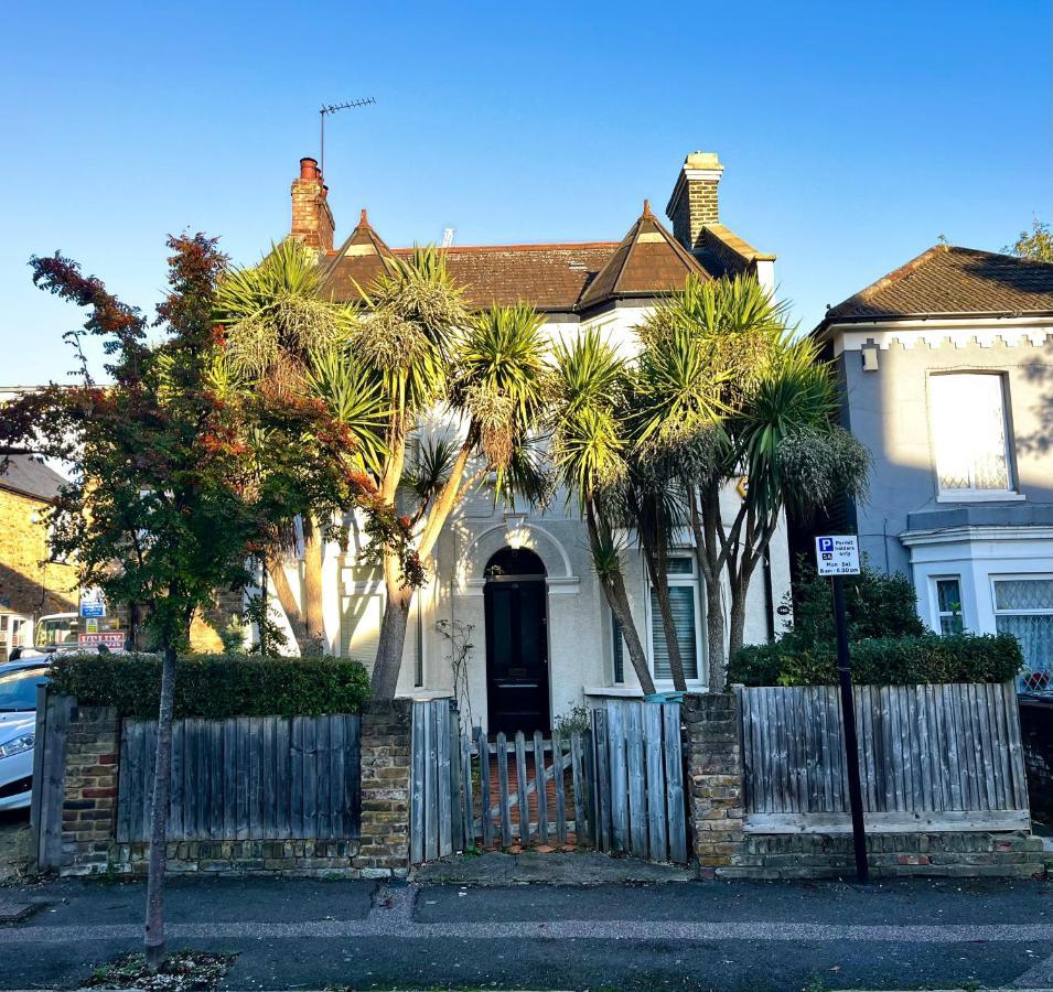 Leilighet 3 Bed Ground Floor Flat