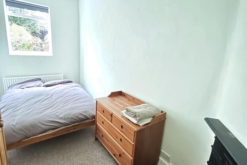 3 Bed Ground Floor Flat *