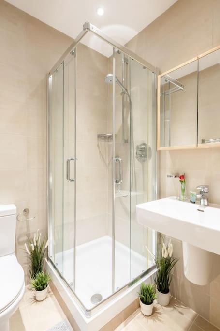 Beaufort Gardens In Knightsbridge Apartment *