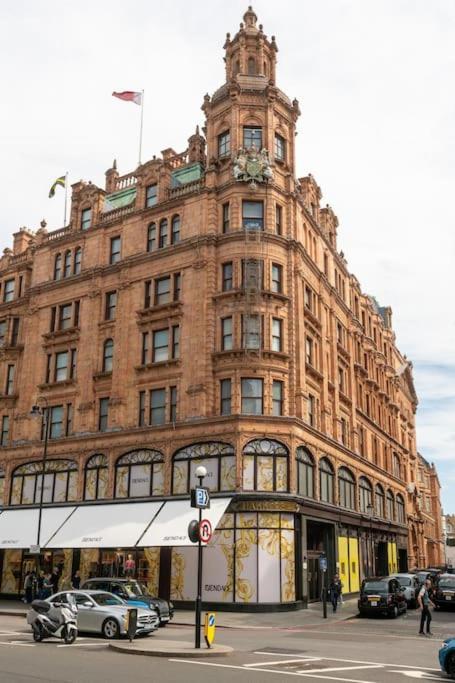 Beaufort Gardens In Knightsbridge Apartment London