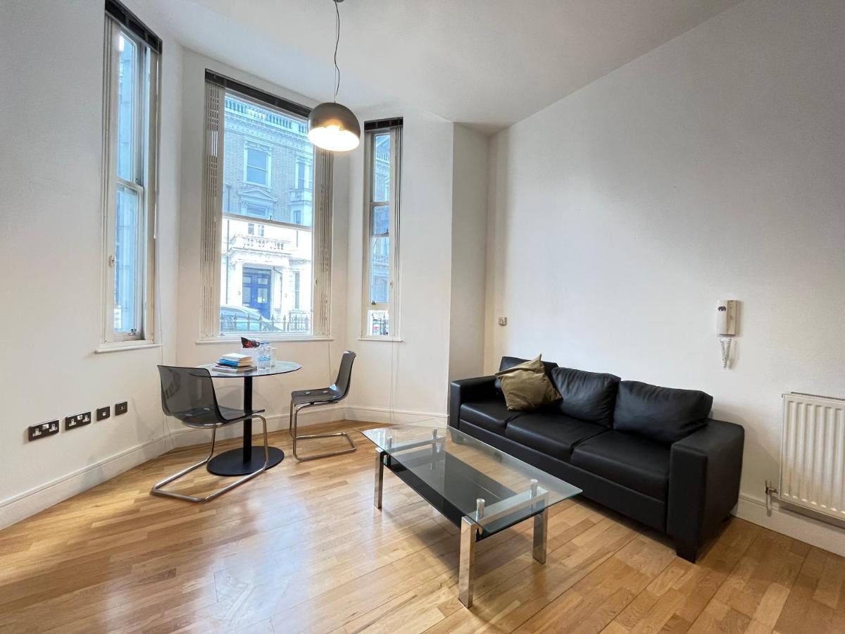 Serviced In Kensington Victoria * Londen