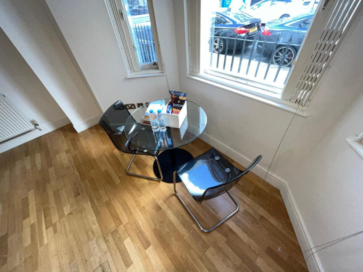 Serviced In Kensington Victoria Appartement