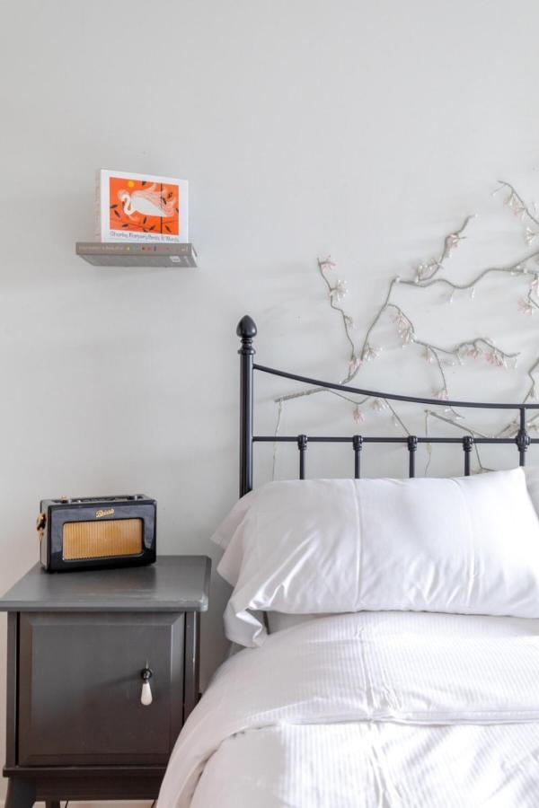 Warm & Inviting 1bedroom Flat With Patio Camden Town! Apartment