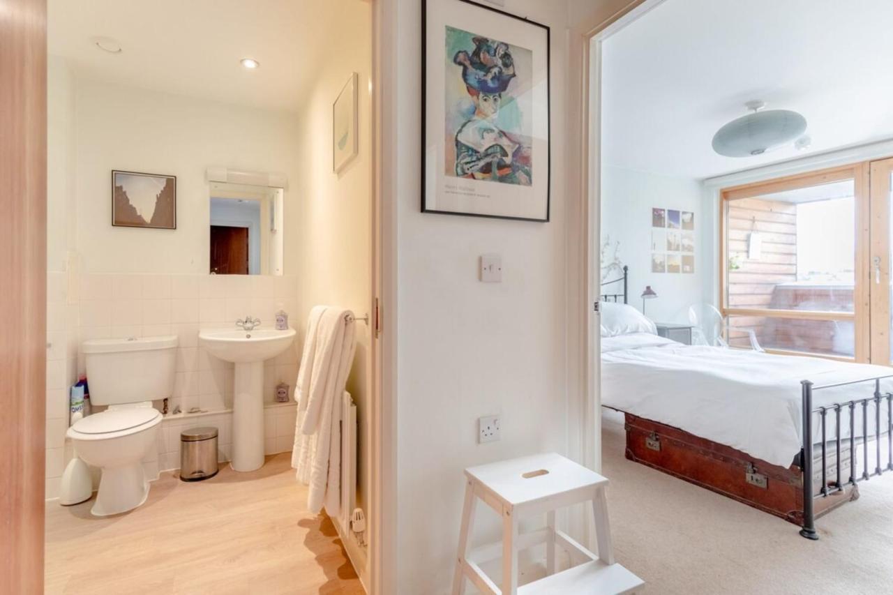 Warm & Inviting 1bedroom Flat With Patio Camden Town! Apartment London