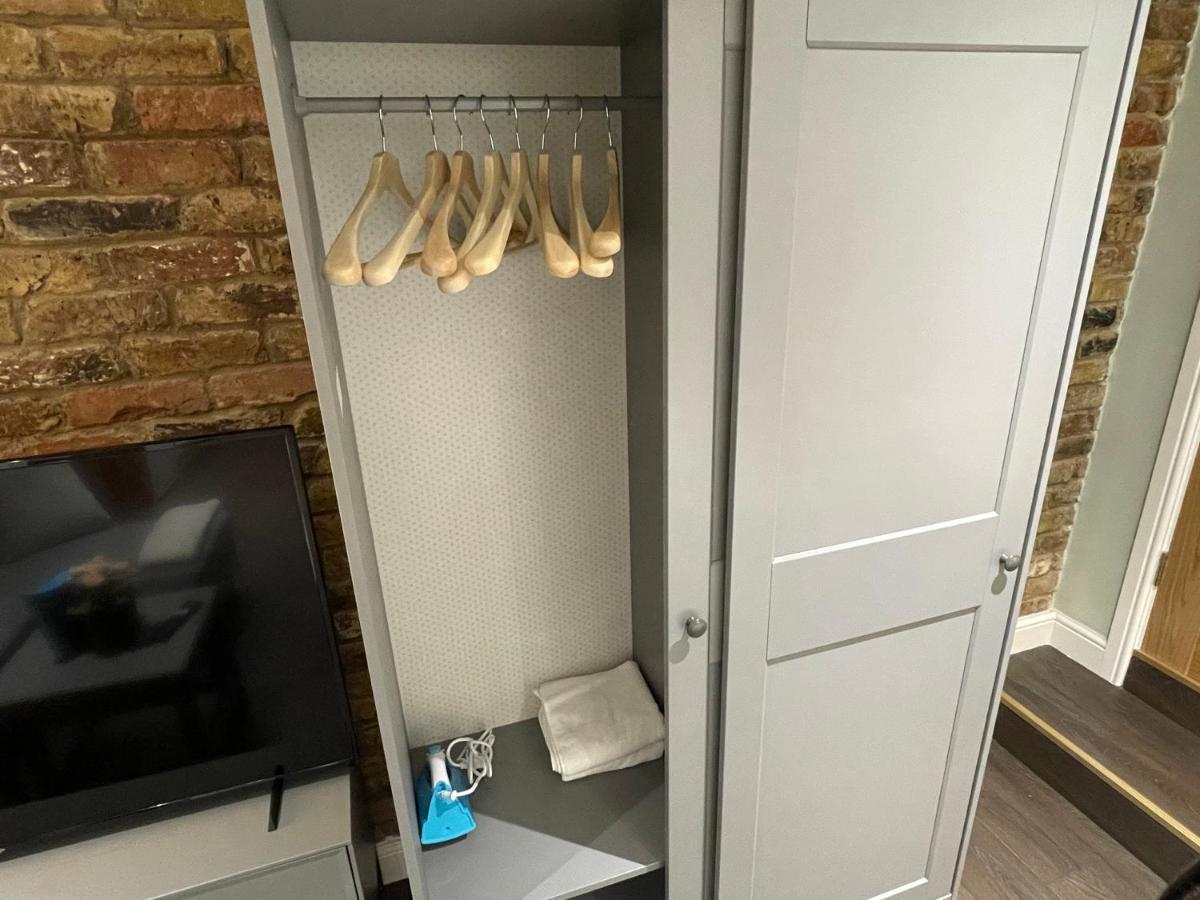 Cosy Flat With Balcony In Heart Of