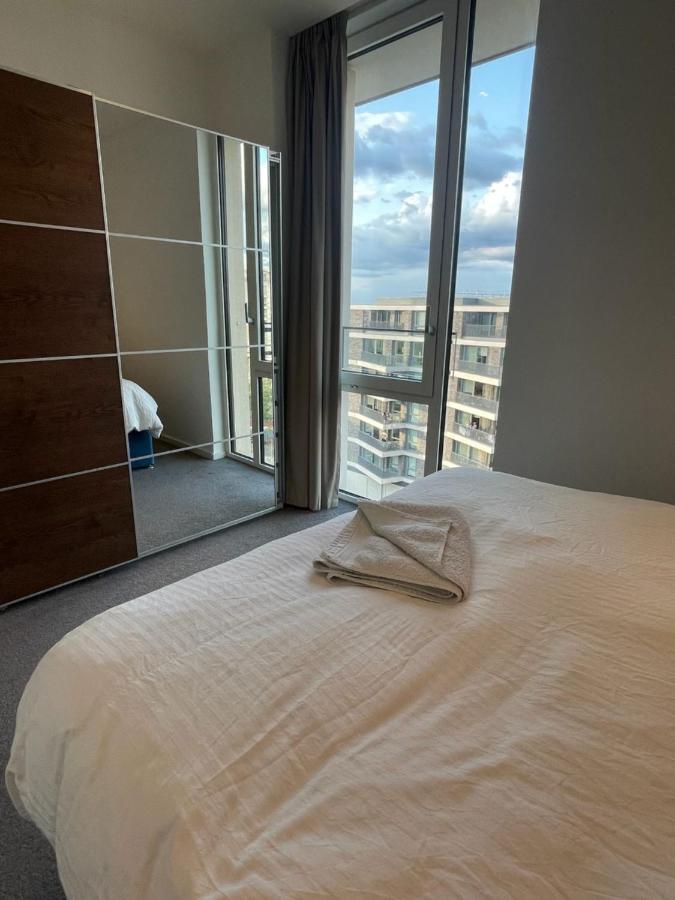 Luxury En-suite Olympic Village In Shared Privatunterkunft