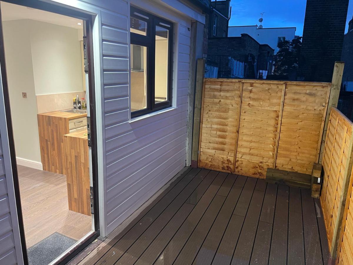 Cosy Flat With Balcony In Heart Of Leilighet