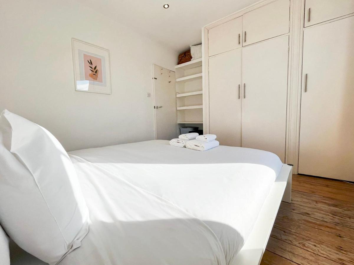 Stylish Flat Near Westfield & O2 Shepherd's Bush * London
