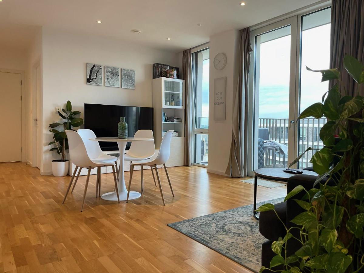 Luxury En-suite Olympic Village In Shared London