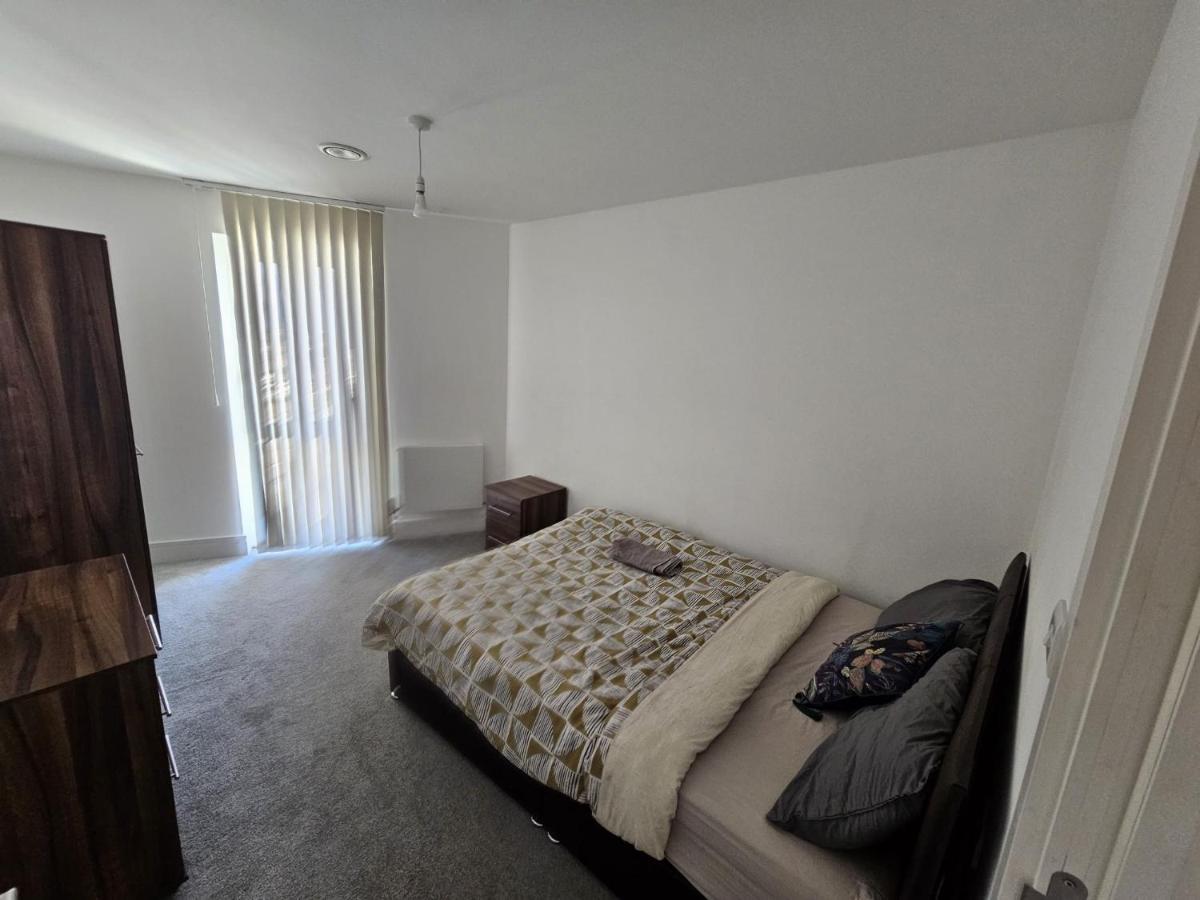 Hippersley Point, Tilston Bright Square, Abbey Wood, Se2 9dr, Uk * London