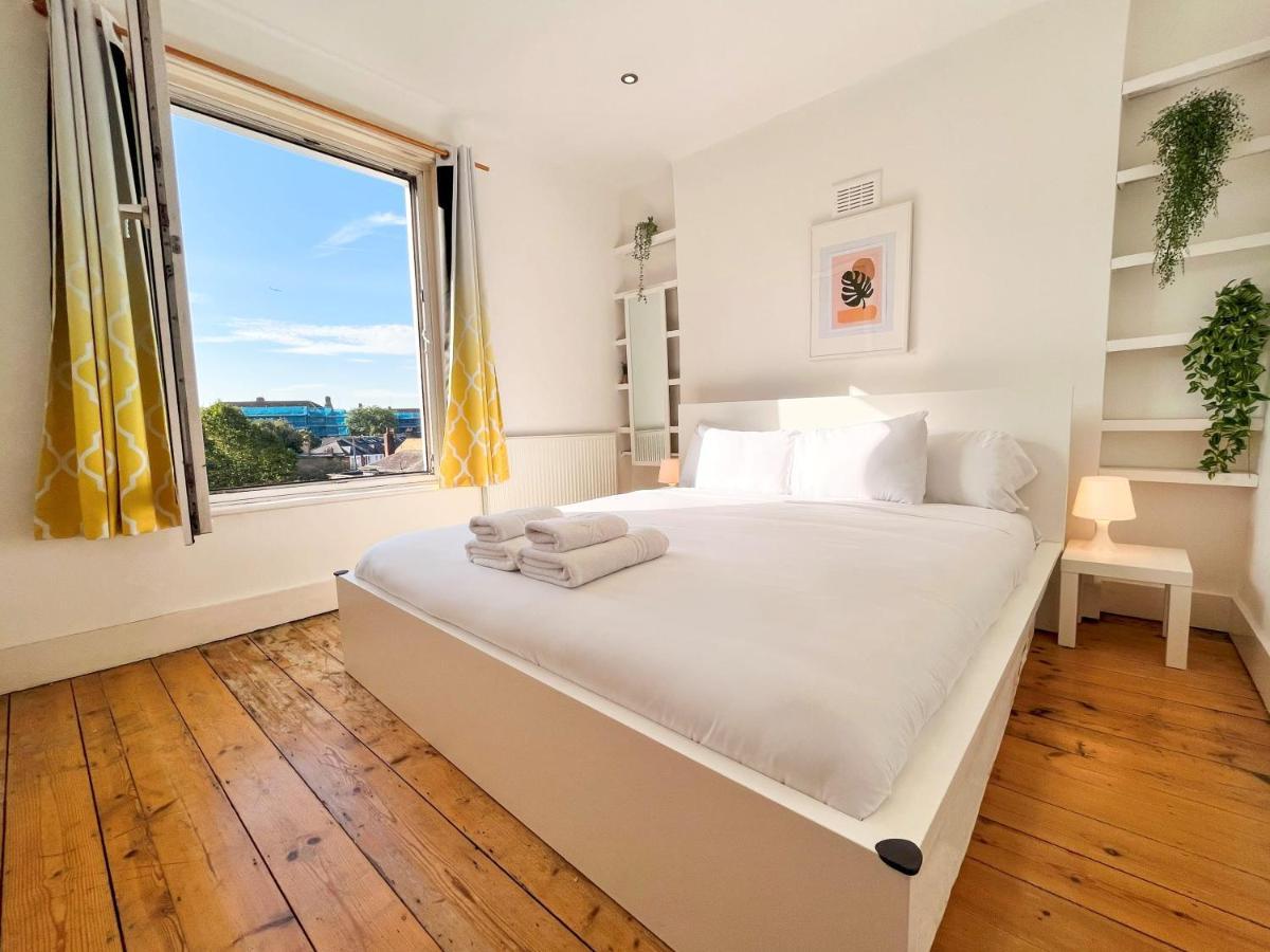 Stylish Flat Near Westfield & O2 Shepherd's Bush London