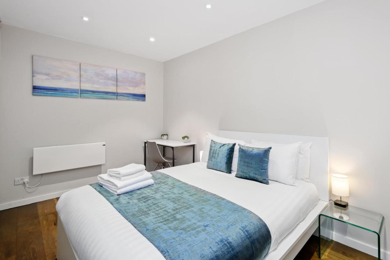 Appartement Spacious 1 Bedroom Flat *