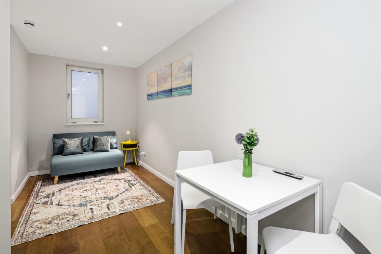 Appartement Spacious 1 Bedroom Flat Londen