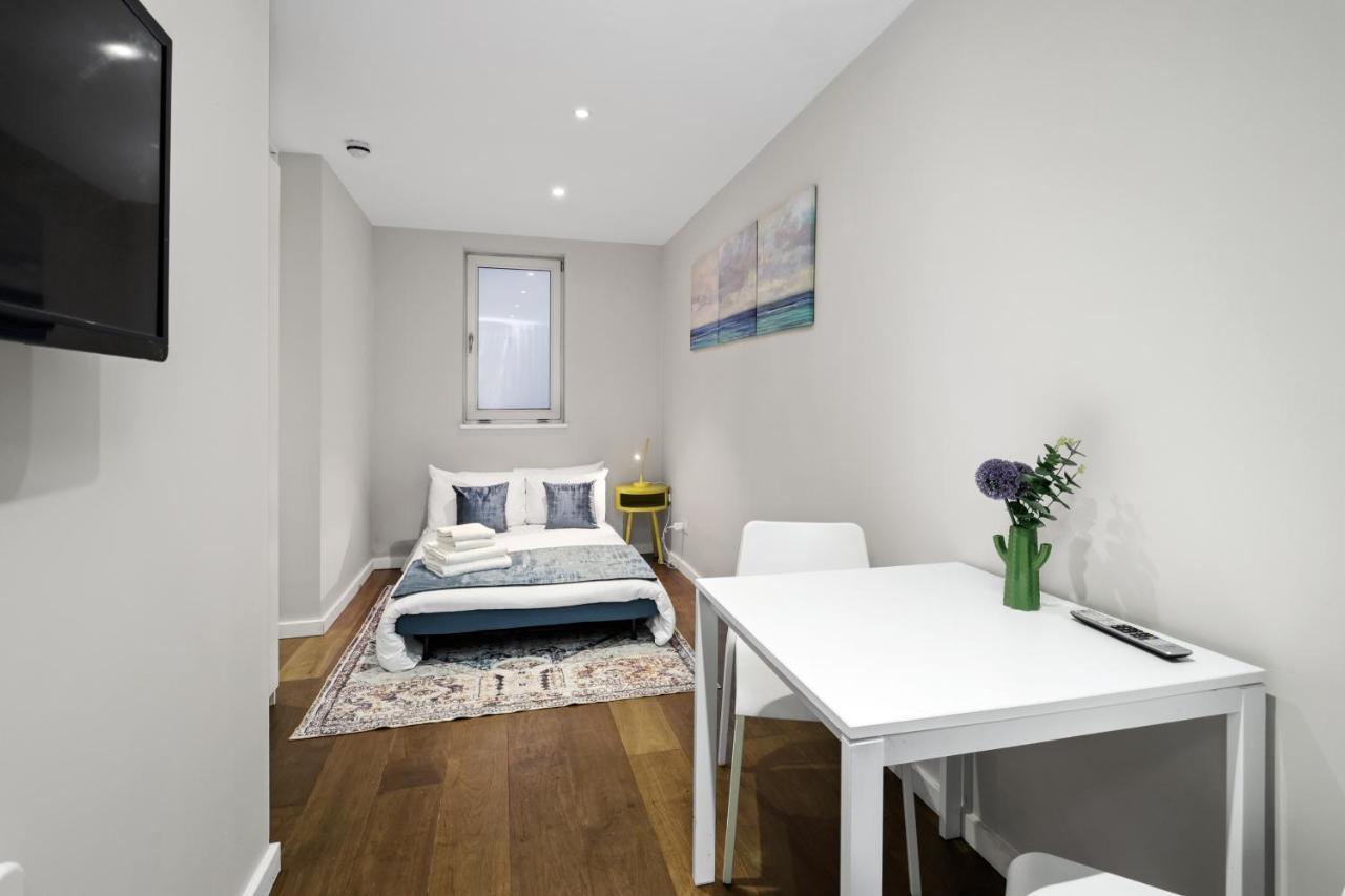 Spacious 1 Bedroom Flat Londen