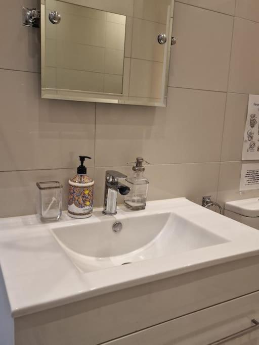 Quintessentially 'london' Flat Leilighet London