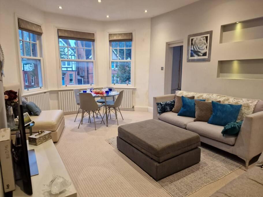 Quintessentially 'london' Flat Leilighet London