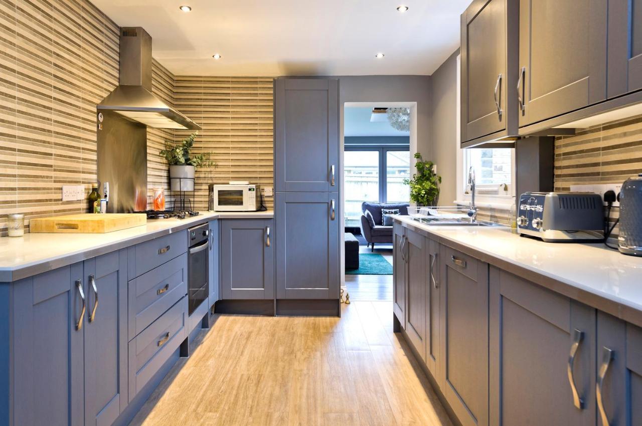 Apartment Stylish Family By Twickenham Stadium By Underthedoormat