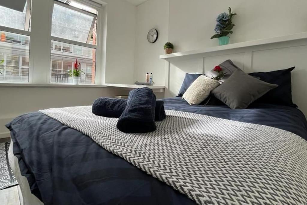 Glasshouse Yard Studio's F1 Apartamento *