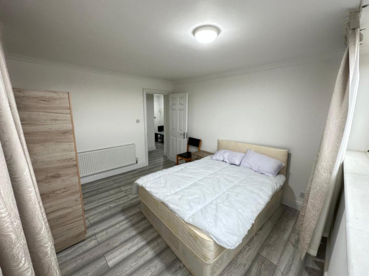 3 Bedroom Bayswater Leilighet London