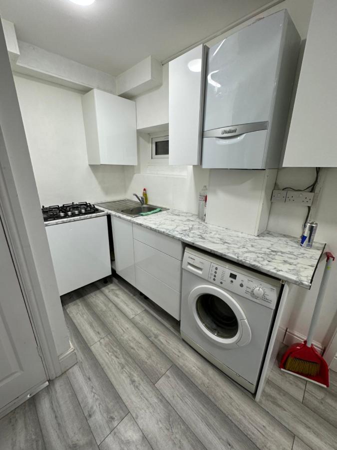 Leilighet 3 Bedroom Bayswater