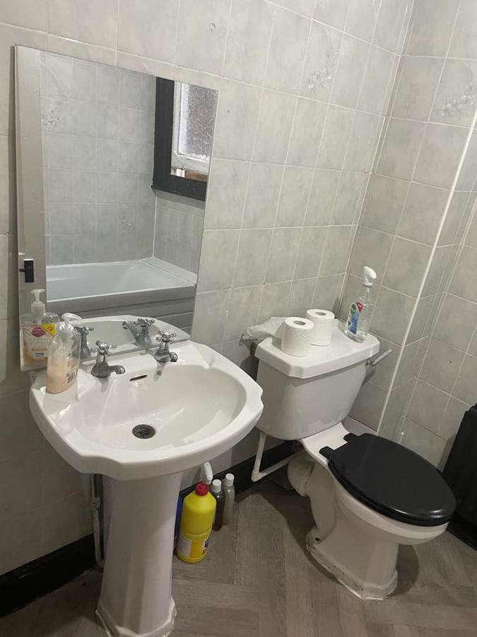 One To With Fantastic Host * London