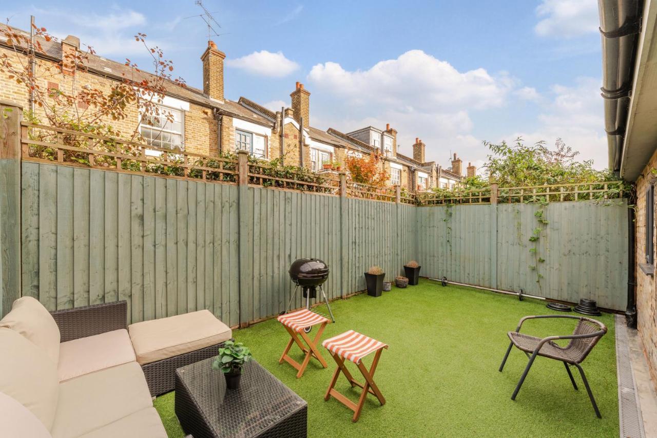 Three-bedroom Bliss In Town Apartment *