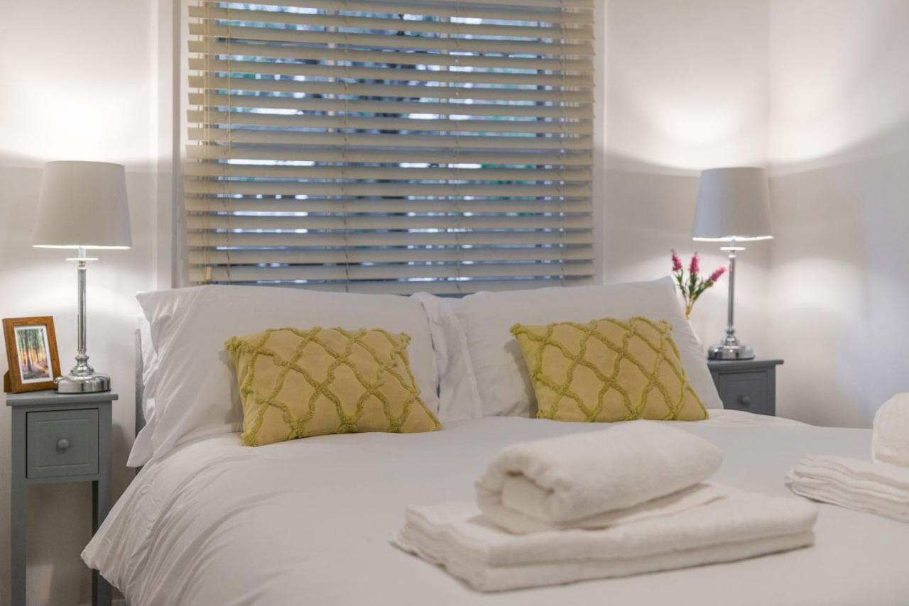 Three-bedroom Bliss In Town London