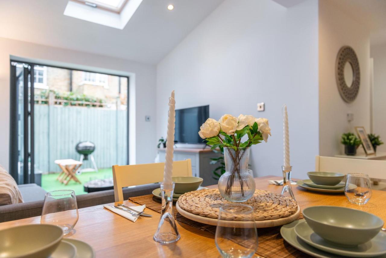 Three-bedroom Bliss In Town Apartment *