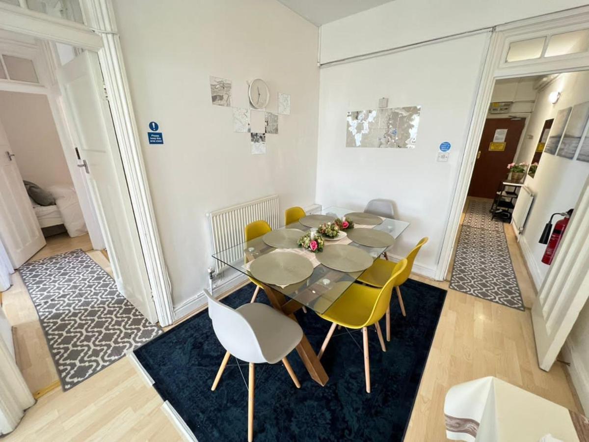 The Rumah At Hyde Park Apartment *