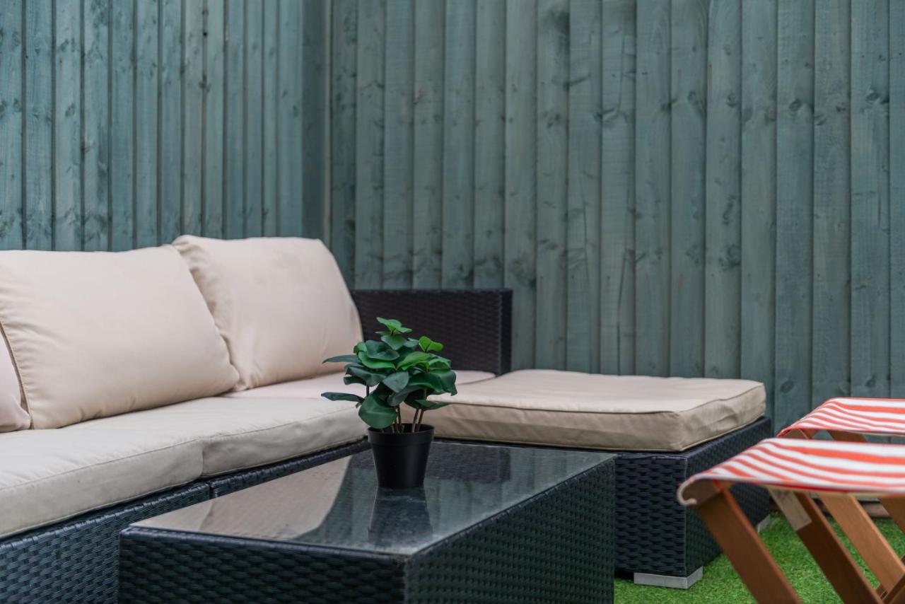 Three-bedroom Bliss In Town London