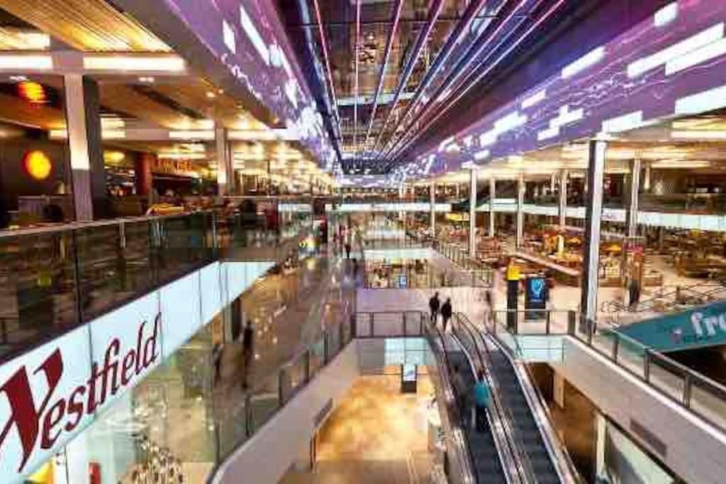 Luxurious Floor 2 Bedroom By Westfield And Abba! * Londres